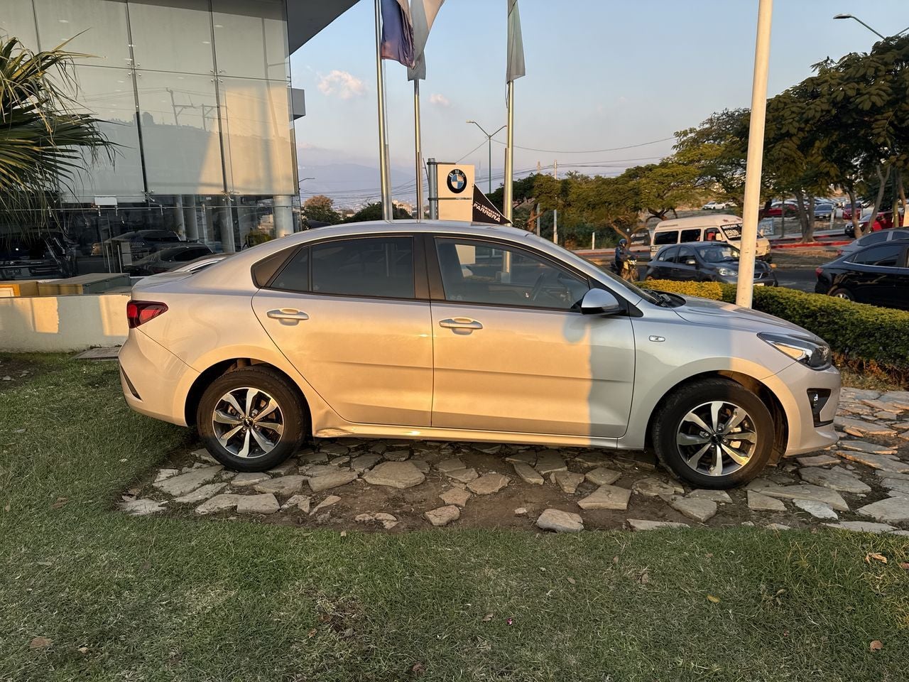 2023 Kia Rio 1.6 Sedan LX Mt