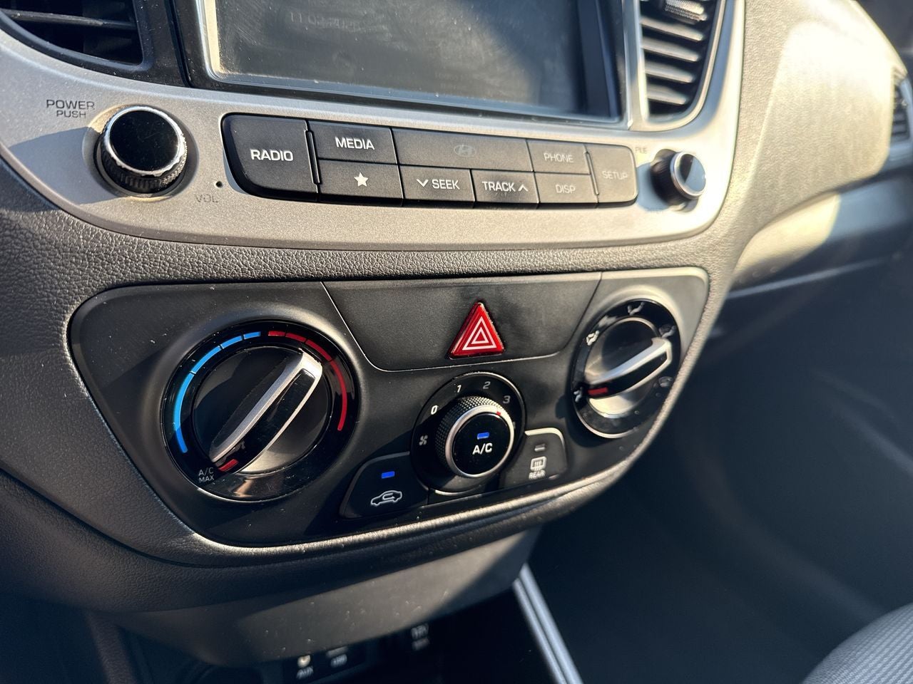 2020 Hyundai Accent 1.6 Sedan Gl Mid Mt