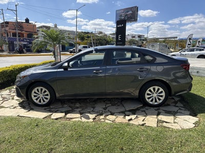 2022 Kia Forte 2.0 L At