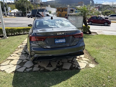 2022 Kia Forte 2.0 L At