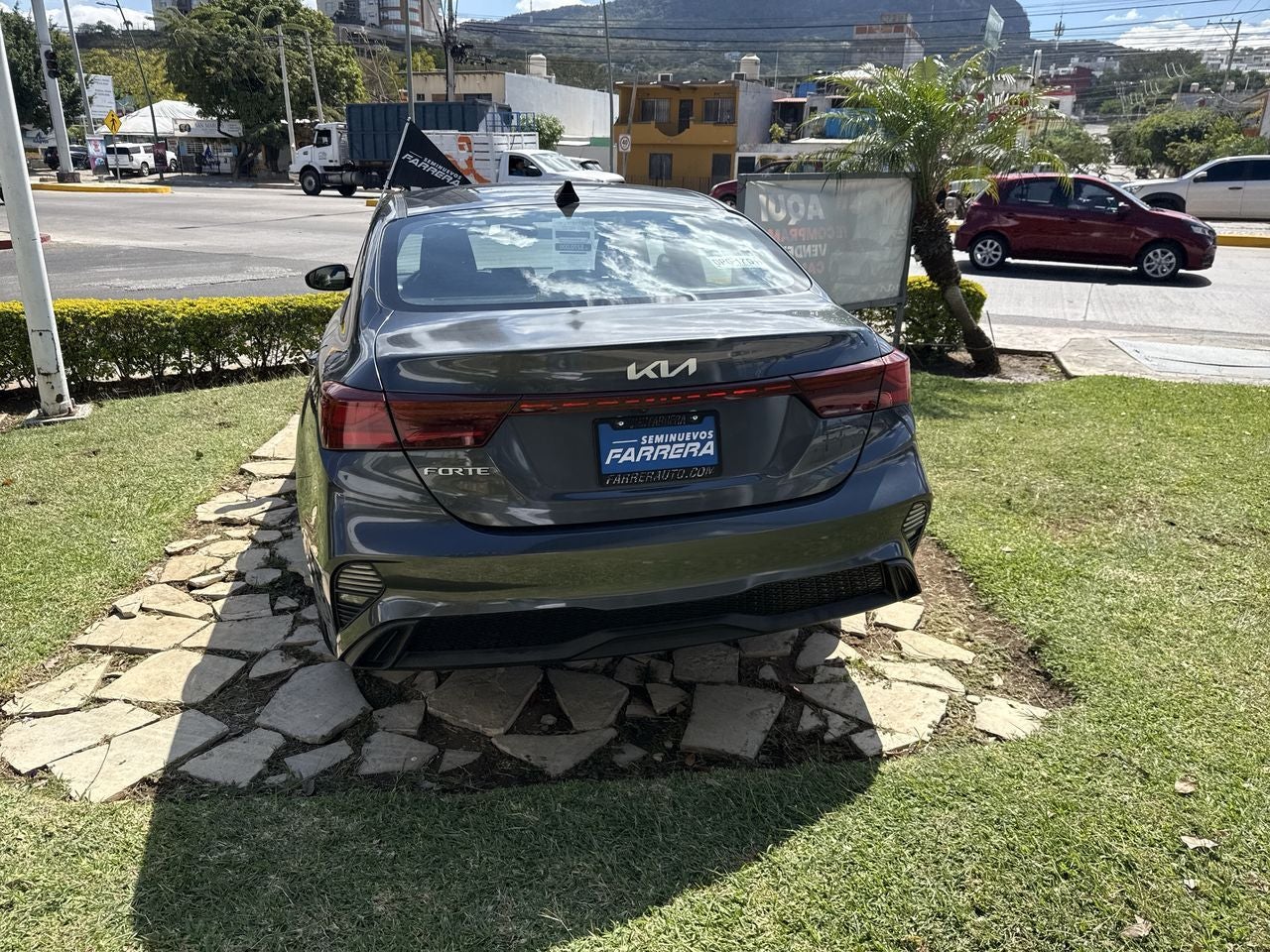 2022 Kia Forte 2.0 L At