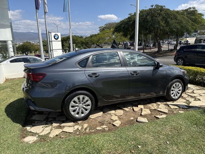 2022 Kia Forte 2.0 L At