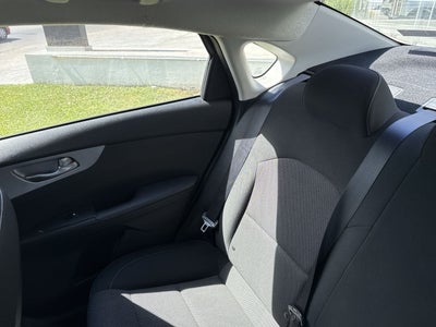 2022 Kia Forte 2.0 L At