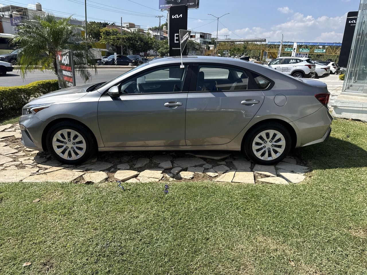 2023 Kia Forte 2.0 L Sedan At