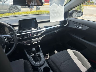 2024 Kia Forte 2.0 Lx Sedan At