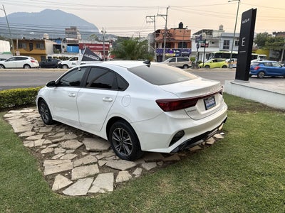 2024 Kia Forte 2.0 Lx Sedan At