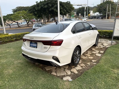 2024 Kia Forte 2.0 Lx Sedan At