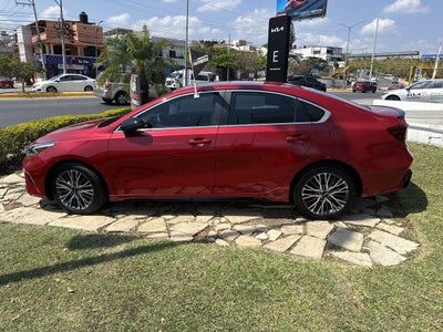 2023 Kia Forte 2.0 GT Line Sedan At