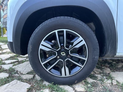 2025 Renault Kwid 1.0 Iconic Mt