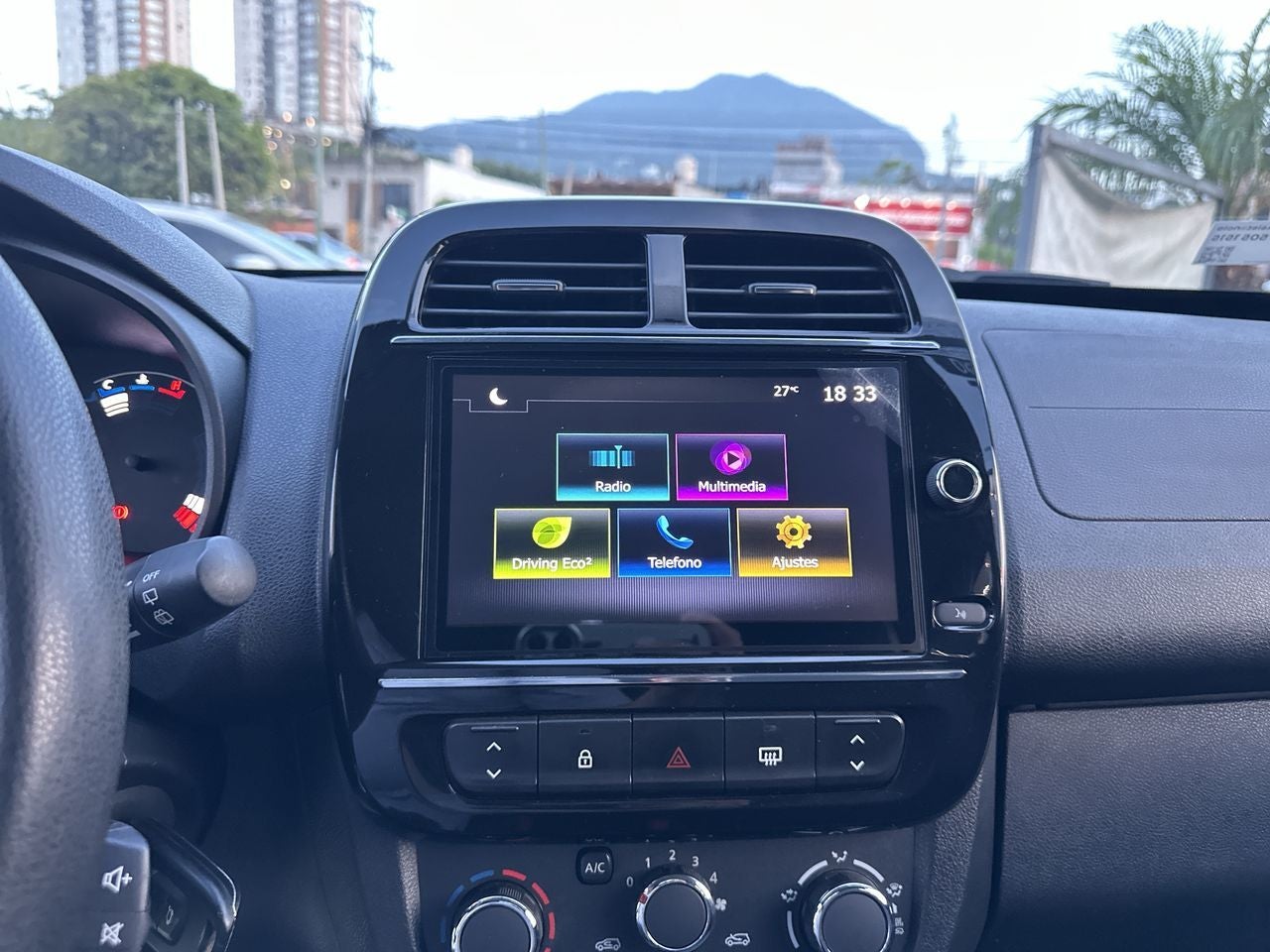 2025 Renault Kwid 1.0 Iconic Mt
