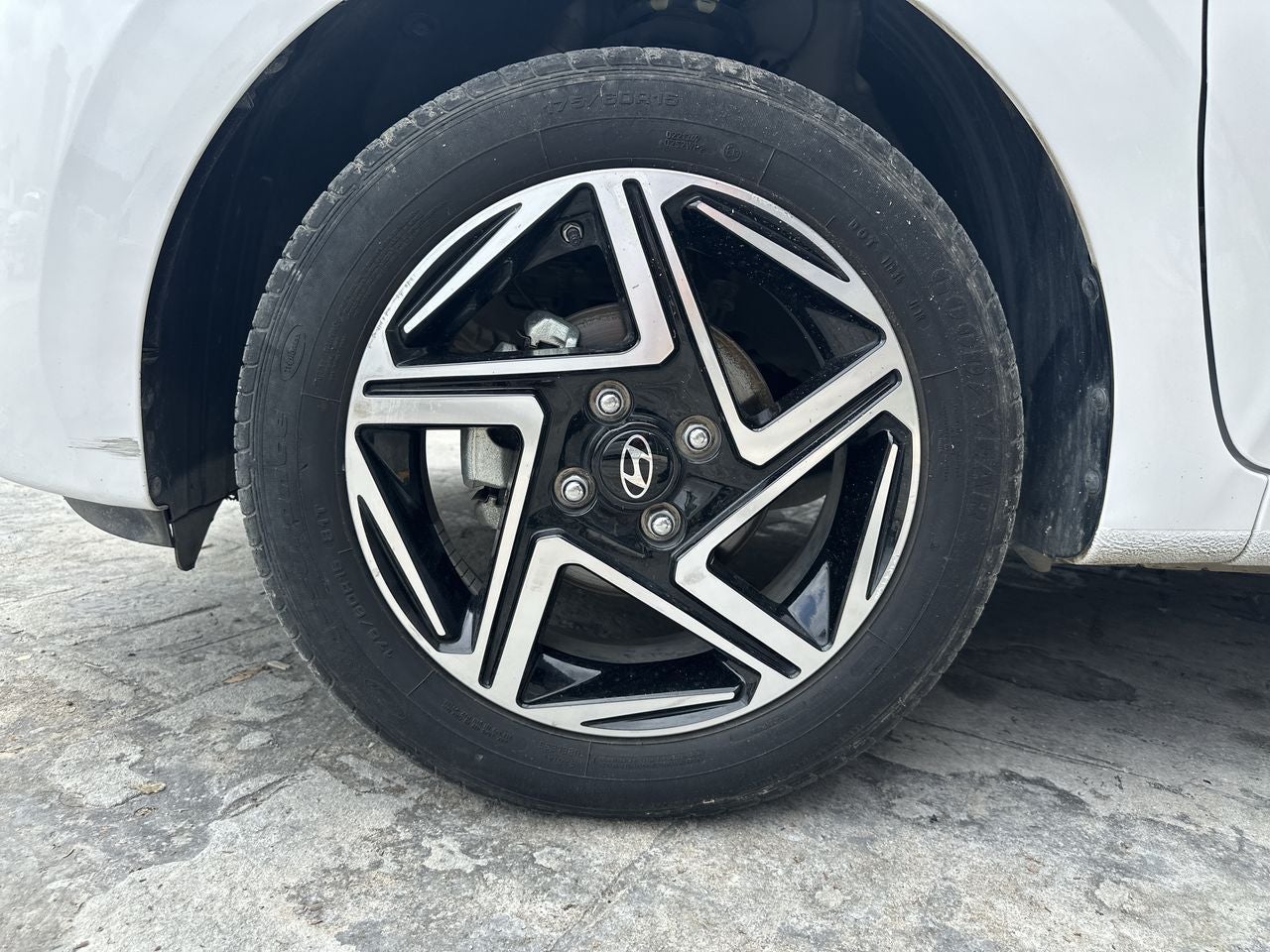 2024 Hyundai Grand i10 1.2 Gl Mid Sedan At
