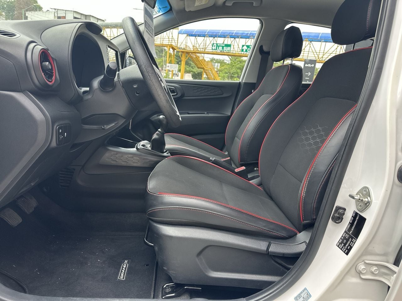 2024 Hyundai Grand i10 1.2 Gl Mid Sedan At